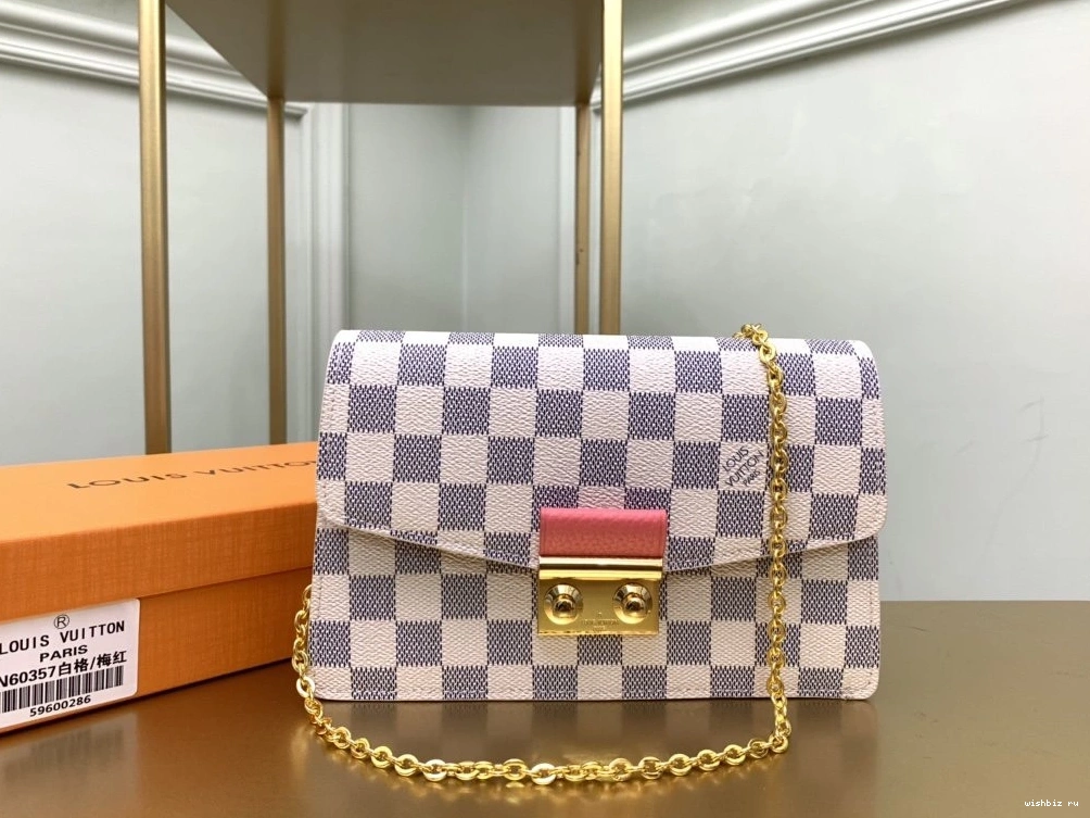 WIS LOUIS CROISETTE WALLET CHAIN VUITTON 1104